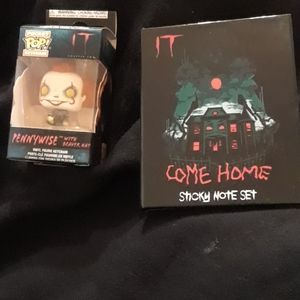 Pop! IT keychain and sticky note set